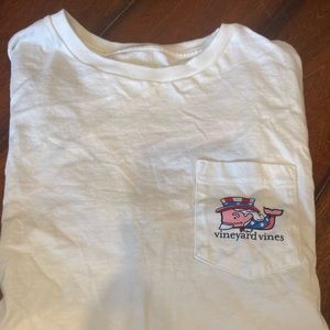 Vineyard vines tee
